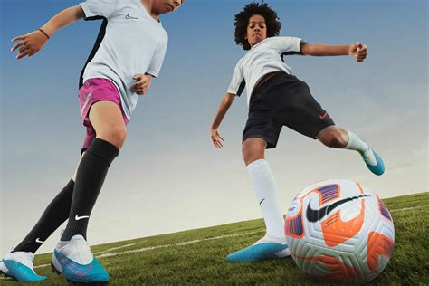 fussballschuhe für kinder weisse nike|nike fussballschuhe herren.